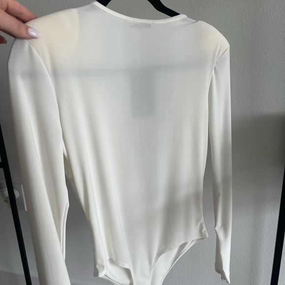 Low Plunge White Long Sleeve Bodysuit - M - Picture 2 of 3